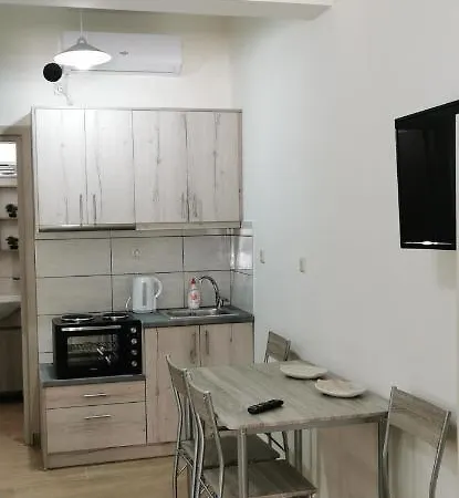 Η Αρμενόπετρα Appartement Yerolimin Buitenkant foto