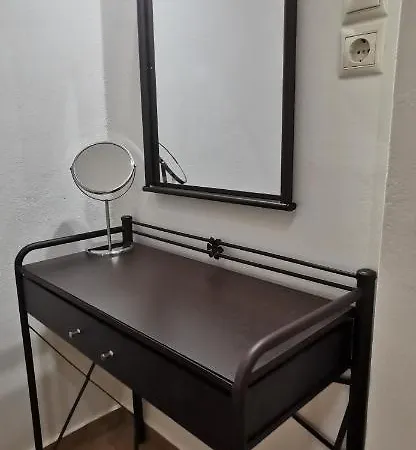 Η Αρμενόπετρα Appartement Yerolimin Buitenkant foto